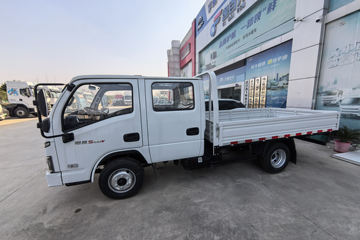 ����Ծ�� ����S100V  130���� ����5�� Һɲ 3.2��˫������΢��ͼƬ