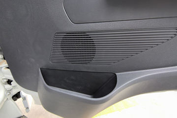 ����Ծ�� ����S100V  130���� ����5�� Һɲ 3.2��˫������΢��ͼƬ