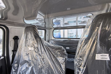 ����Ծ�� ����S100V  130���� ����5�� Һɲ 3.2��˫������΢��ͼƬ