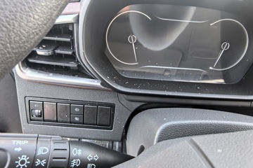 ����Ծ�� ����S100V  130���� ����5�� Һɲ 3.2��˫������΢��ͼƬ