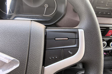 ����Ծ�� ����S100V  130���� ����5�� Һɲ 3.2��˫������΢��ͼƬ