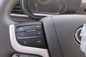 ����Ծ�� ����S100V  130���� ����5�� Һɲ 3.2��˫������΢��ͼƬ