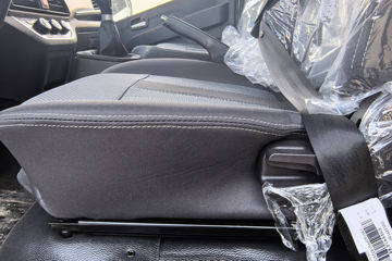 ����Ծ�� ����S100V  130���� ����5�� Һɲ 3.2��˫������΢��ͼƬ