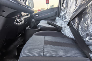 ����Ծ�� ����S100V  130���� ����5�� Һɲ 3.2��˫������΢��ͼƬ