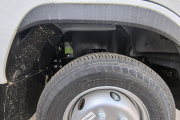 ����Ծ�� ����S100V  130���� ����5�� Һɲ 3.2��˫������΢��ͼƬ