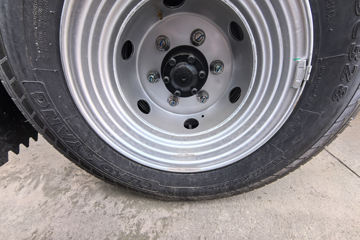 ����Ծ�� ����S100V  130���� ����5�� Һɲ 3.2��˫������΢��ͼƬ