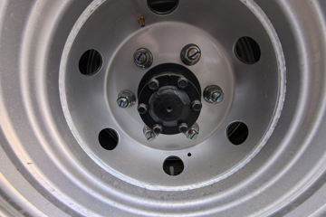 ����Ծ�� ����S100V  130���� ����5�� Һɲ 3.2��˫������΢��ͼƬ