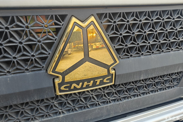 2026年02月22日起，重汽HOWO轻卡载货车悍将多款新车在载