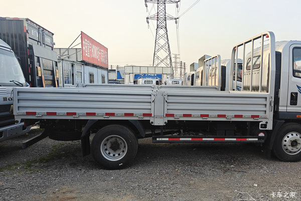 只要心动,立降1万!宿州市悍将载货车系列优惠就在你身边 只要心动,立降1万!宿州市悍将载货车系列优惠就在你身边