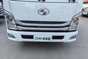 ����Ծ�� ��ԽC300 ��ֵ�� 2.3L���� 142���� ���5�� 3.7�׵��������ῨͼƬ