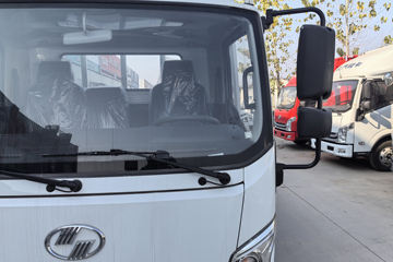 ����Ծ�� ��ԽC300 ��ֵ�� 2.3L���� 142���� ���5�� 3.7�׵��������ῨͼƬ