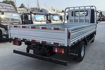 ����Ծ�� ��ԽC300 ��ֵ�� 2.3L���� 142���� ���5�� 3.7�׵��������ῨͼƬ