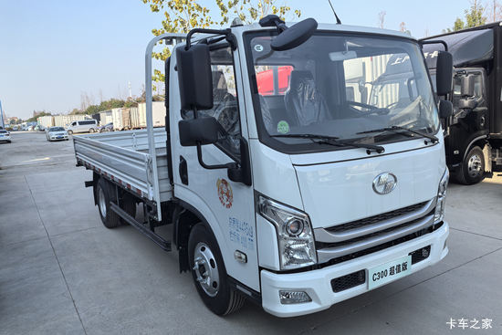 ����Ծ�� ��ԽC300 ��ֵ�� 2.3L���� 142���� ���5�� 3.7�׵��������Ῠ