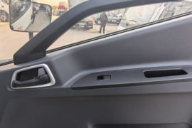 超越C系&nbsp;载货车驾驶室                                               图片