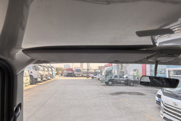 ����Ծ�� ��ԽC300 ��ֵ�� 2.3L���� 142���� ���5�� 3.7�׵��������ῨͼƬ