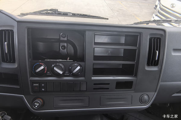 上汽轻卡双排6座,7.8万起售...... 上汽轻卡双排6座,7.8万起售......