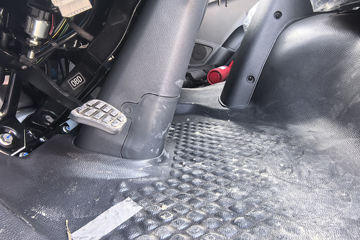 ����Ծ�� ��ԽC300 ��ֵ�� 2.3L���� 142���� ���5�� 3.7�׵��������ῨͼƬ