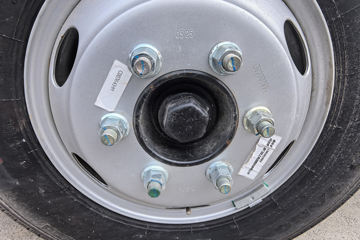 ����Ծ�� ��ԽC300 ��ֵ�� 2.3L���� 142���� ���5�� 3.7�׵��������ῨͼƬ