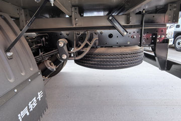 ����Ծ�� ��ԽC300 ��ֵ�� 2.3L���� 142���� ���5�� 3.7�׵��������ῨͼƬ