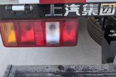 上汽跃进 超越C300 超值版 2.3L柴油 142马力 株齿5档 3.7米单排栏板轻卡