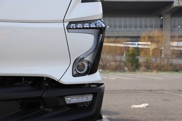 �ɵ�EW7 ��ɲ 4.16�׵��Ŵ��綯��ʽ�Ῠ ����ʱ��164.86kWhͼƬ