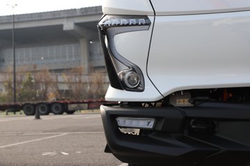 �ɵ�EW7 ��ɲ 4.16�׵��Ŵ��綯��ʽ�Ῠ ����ʱ��164.86kWhͼƬ