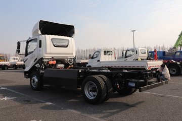 �ɵ�EW7 ��ɲ 4.16�׵��Ŵ��綯��ʽ�Ῠ ����ʱ��164.86kWhͼƬ