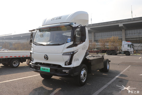 飞碟EW7 气刹 4.16米单排纯电动厢式轻卡 宁德时代164.86kWh