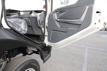 �ɵ�EW7 ��ɲ 4.16�׵��Ŵ��綯��ʽ�Ῠ ����ʱ��164.86kWhͼƬ