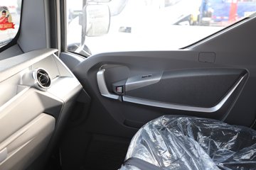 �ɵ�EW7 ��ɲ 4.16�׵��Ŵ��綯��ʽ�Ῠ ����ʱ��164.86kWhͼƬ