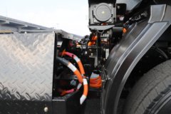 飞碟EW7 气刹 4.16米单排纯电动厢式轻卡 宁德时代164.86kWh 飞碟EW7 气刹 4.16米单排纯电动厢式轻卡 宁德时代164.86kWh