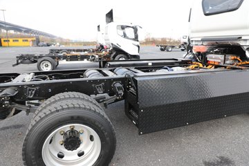 �ɵ�EW7 ��ɲ 4.16�׵��Ŵ��綯��ʽ�Ῠ ����ʱ��164.86kWhͼƬ