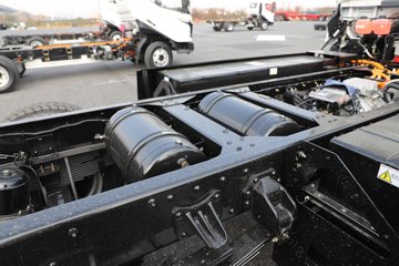 �ɵ�EW7 ��ɲ 4.16�׵��Ŵ��綯��ʽ�Ῠ ����ʱ��164.86kWhͼƬ