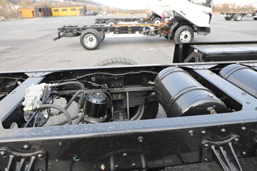 �ɵ�EW7 ��ɲ 4.16�׵��Ŵ��綯��ʽ�Ῠ ����ʱ��164.86kWhͼƬ