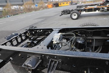 �ɵ�EW7 ��ɲ 4.16�׵��Ŵ��綯��ʽ�Ῠ ����ʱ��164.86kWhͼƬ