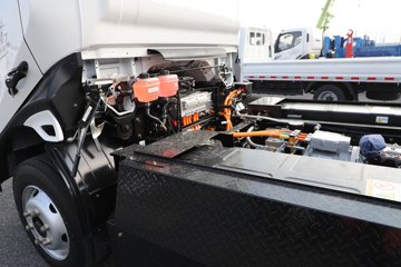 �ɵ�EW7 ��ɲ 4.16�׵��Ŵ��綯��ʽ�Ῠ ����ʱ��164.86kWhͼƬ