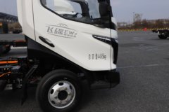 飞碟EW7 气刹 4.18米单排纯电动厢式轻卡 中创新航134kWh