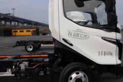 飞碟EW7 气刹 4.18米单排纯电动厢式轻卡 中创新航134kWh