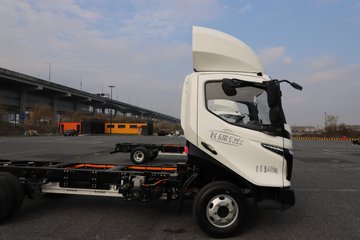 �ɵ�EW7 ��ɲ 4.18�׵��Ŵ��綯��ʽ�Ῠ �д��º�134kWhͼƬ