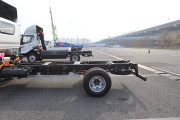 �ɵ�EW7 ��ɲ 4.18�׵��Ŵ��綯��ʽ�Ῠ �д��º�134kWhͼƬ