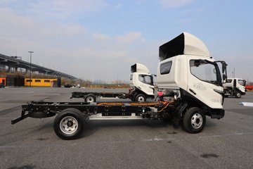 �ɵ�EW7 ��ɲ 4.18�׵��Ŵ��綯��ʽ�Ῠ �д��º�134kWhͼƬ