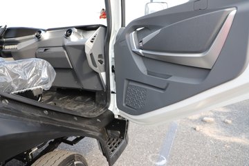 �ɵ�EW7 ��ɲ 4.18�׵��Ŵ��綯��ʽ�Ῠ �д��º�134kWhͼƬ