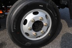 飞碟EW7 气刹 4.18米单排纯电动厢式轻卡 中创新航134kWh