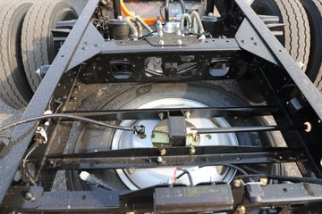 �ɵ�EW7 ��ɲ 4.18�׵��Ŵ��綯��ʽ�Ῠ �д��º�134kWhͼƬ