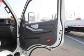 飞碟EF3&nbsp;电动载货车驾驶室图片