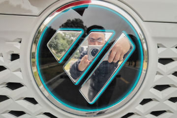 ����ŷ��������ES1 4x2 4.08�׵��Ŵ��綯��س� ��γ140.15kWhͼƬ