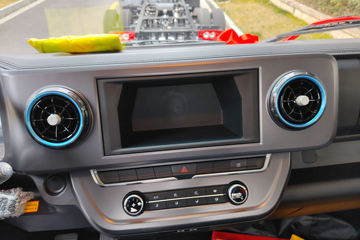 ����ŷ��������ES1 4x2 4.08�׵��Ŵ��綯��س� ��γ140.15kWhͼƬ