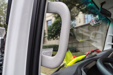 ����ŷ��������ES1 4x2 4.08�׵��Ŵ��綯��س� ��γ140.15kWhͼƬ