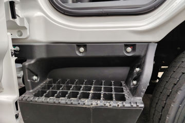 ����ŷ��������ES1 4x2 4.08�׵��Ŵ��綯��س� ��γ140.15kWhͼƬ