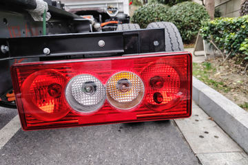 ����ŷ��������ES1 4x2 4.08�׵��Ŵ��綯��س� ��γ140.15kWhͼƬ